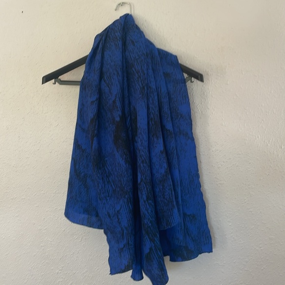Blue & Black Scarf/Wrap - Picture 3 of 5